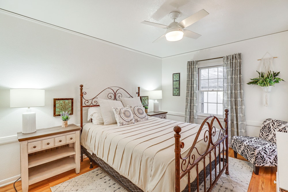 Reno Vacations - Centrally Located Reno House < 1 Mi to Midtown - Property Image 27