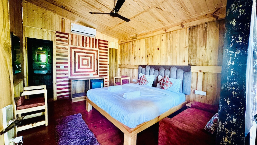 Corbett Wildernest Resort