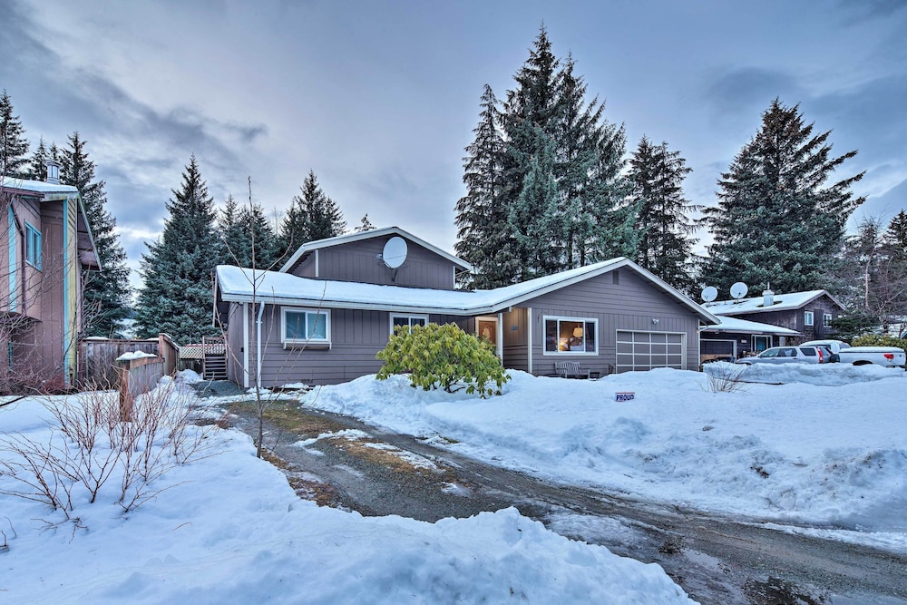 Juneau Vacations - Juneau Apartment - Minutes to Mendenhall Glacier - Property Image 6
