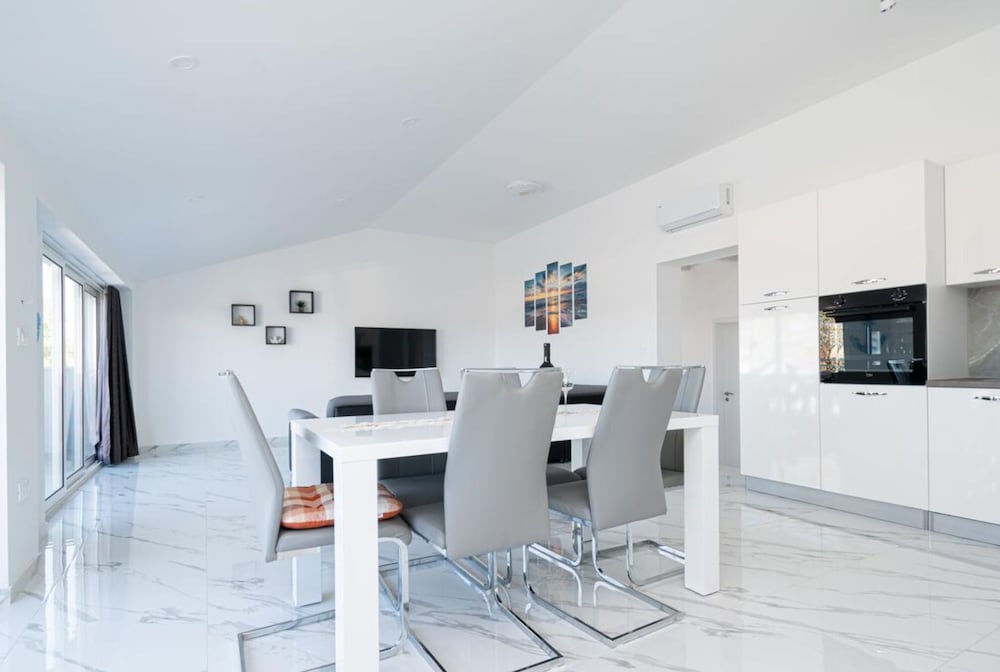 Panoramic View Apartment ILM