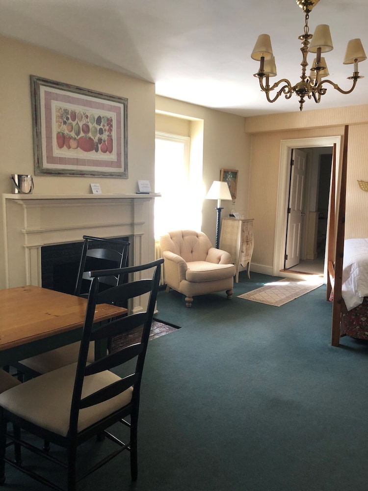 Beekman Arms and Delamater Inn