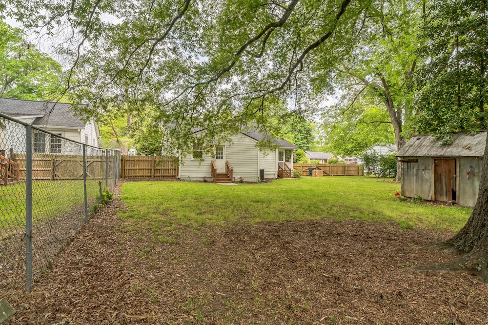 Bungalow Off Floyd St In The Heart Of Covington 3 Bedroom Bungalow