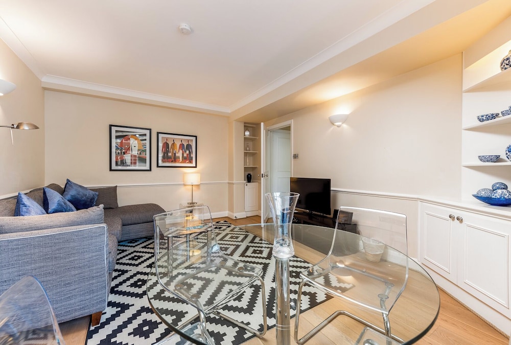Nell Gwynn House Apartments