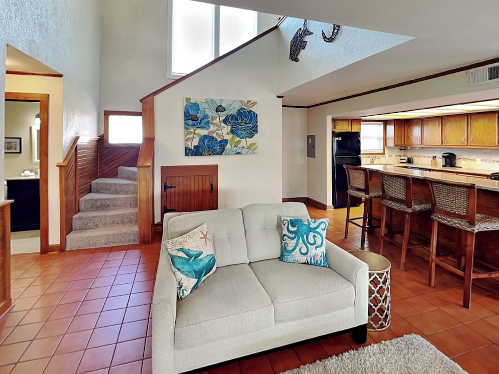 The Seagulls Nest by Silver Sands Vacation Rentals