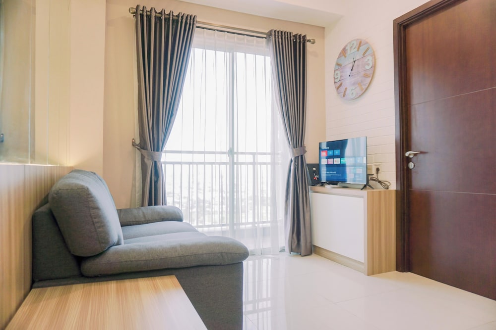 Minimalist and Comfy 1BR Springwood Residence Tangerang Apartment