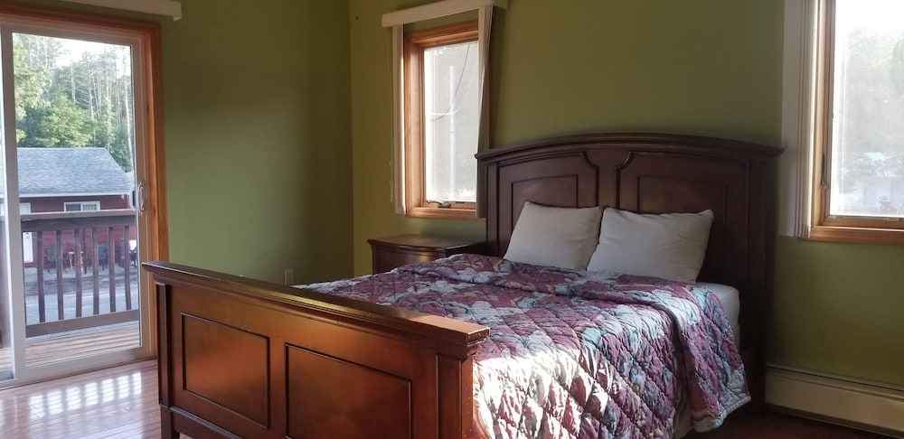 Red Ranch Motel