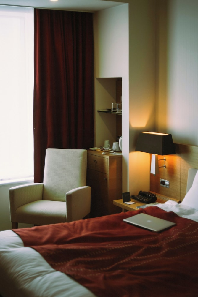 THE 9TH ELEMENT HOTEL