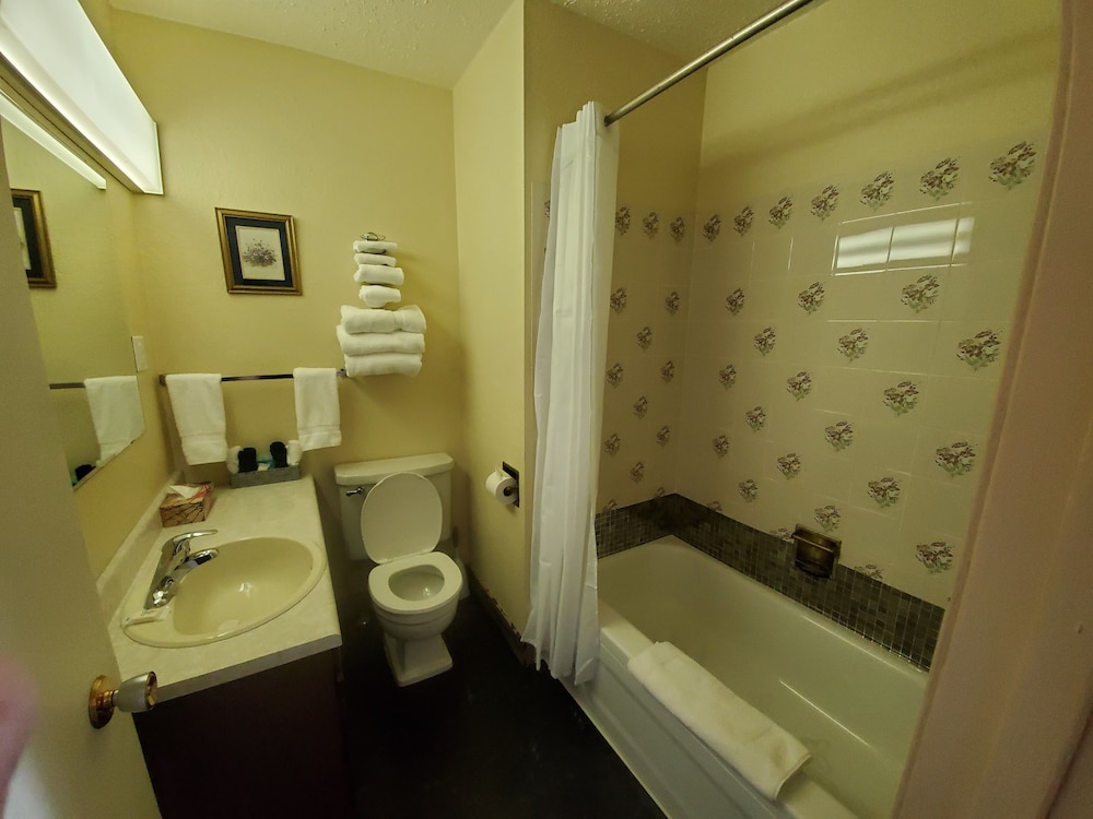 Celadon Lodge