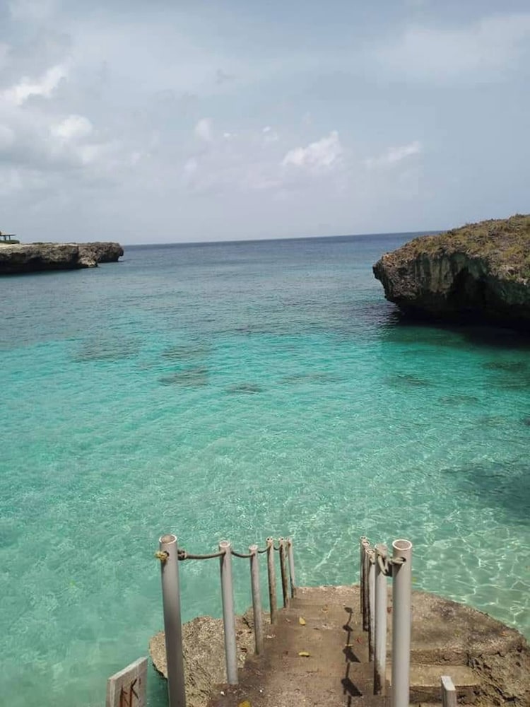 Natural Pool Villa Perfect for Families