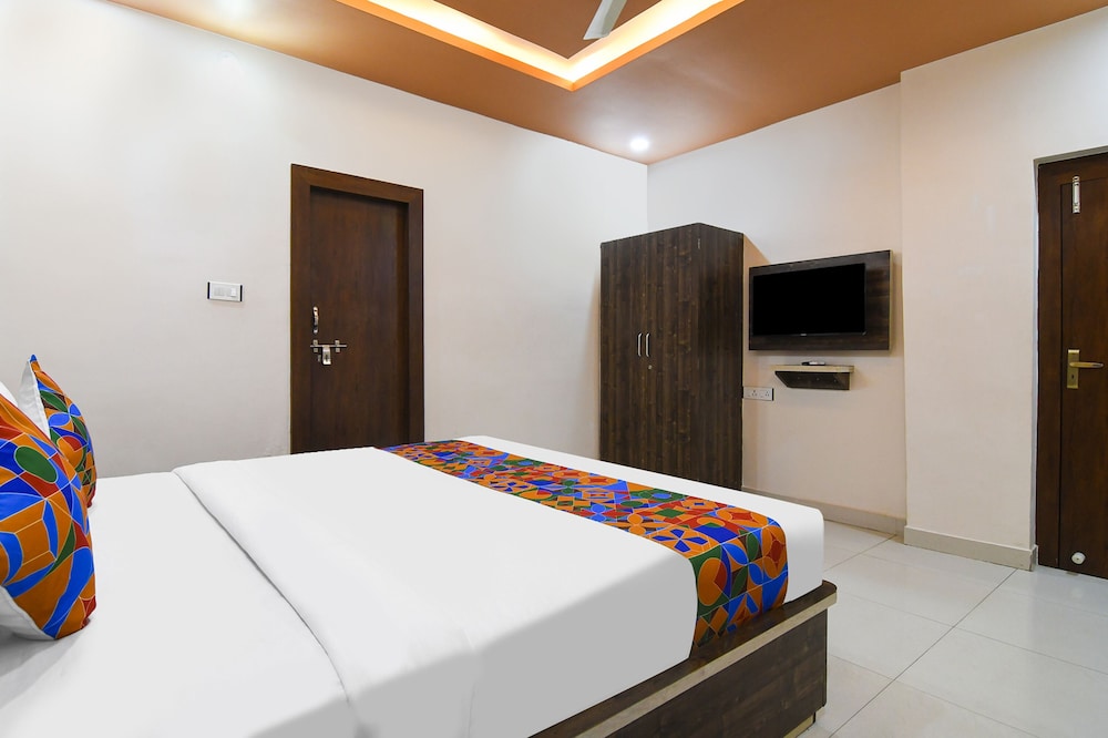 Fabhotel Cookwell