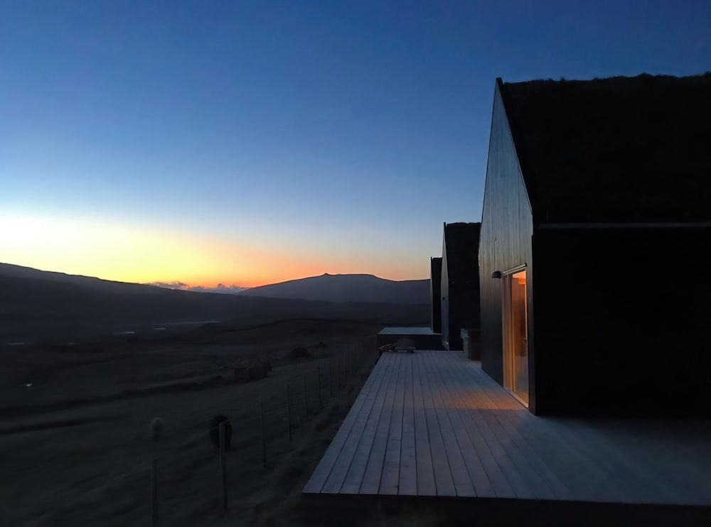 Luxury cottage - in amazing surroundings view 4