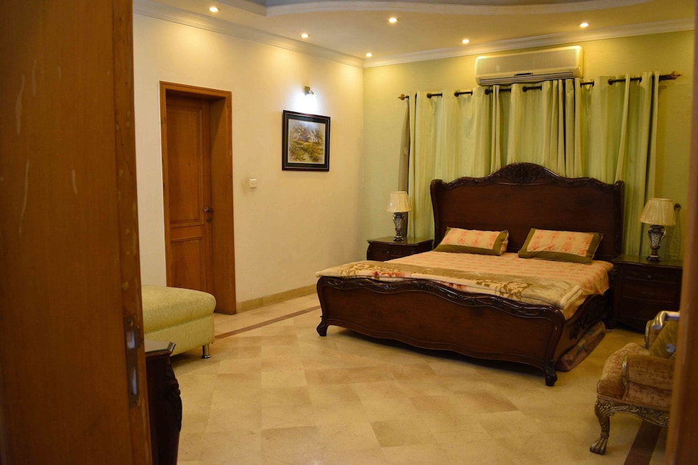 Lahore Home Stay