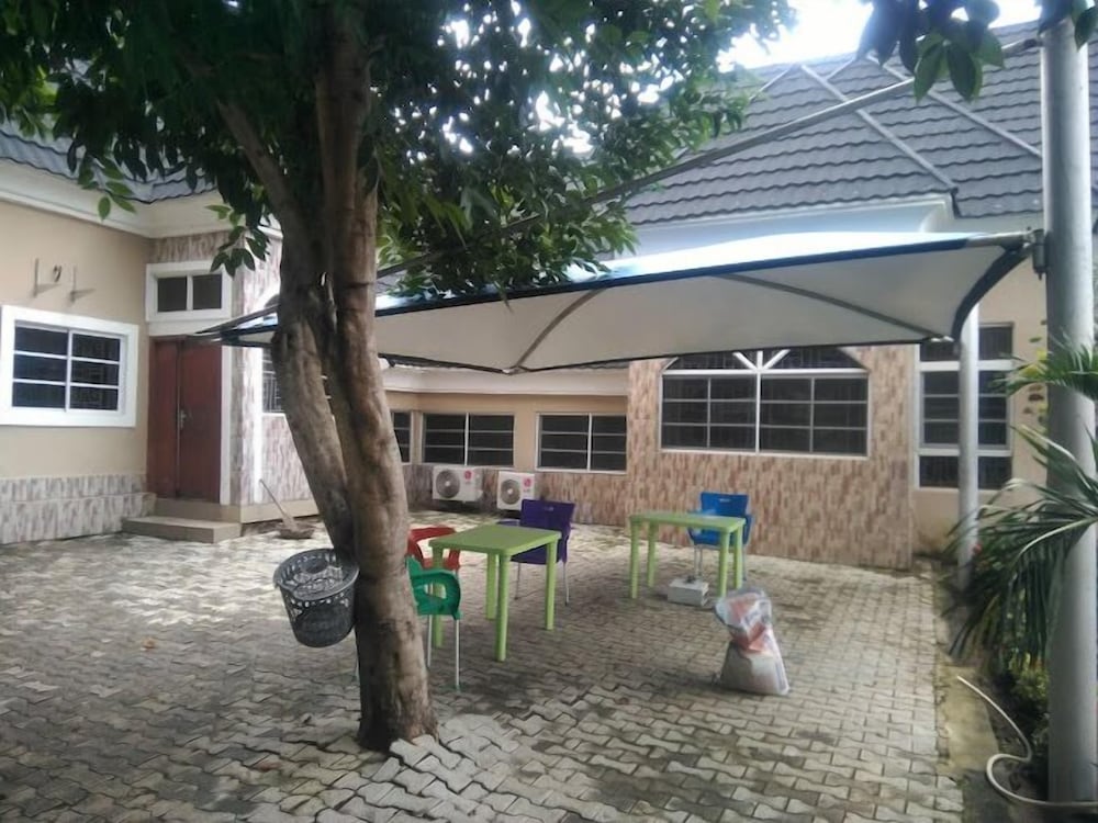 Desco Guest House 2