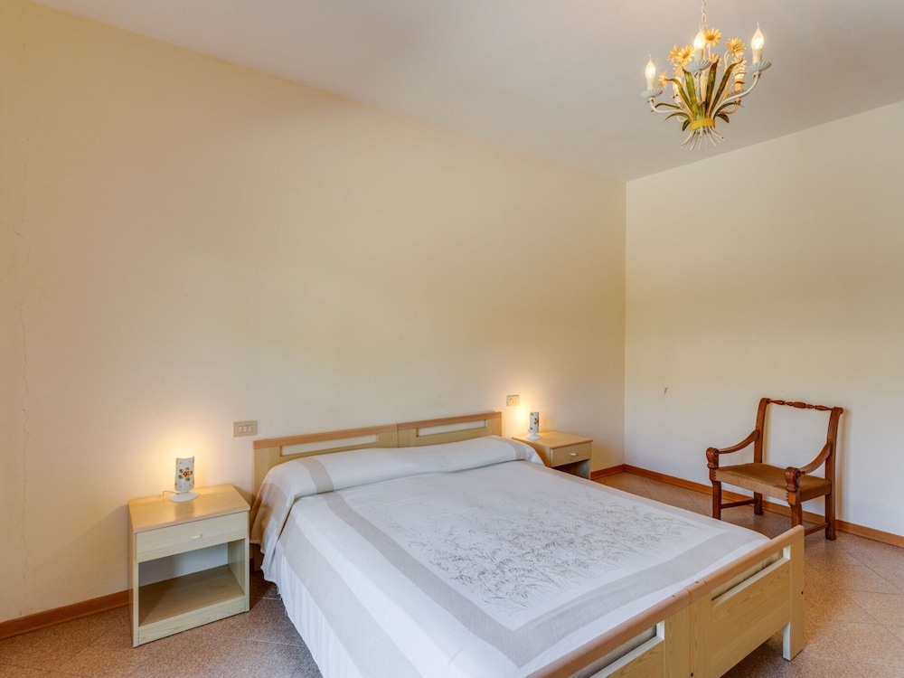 Nice Apartment in Tuoro sul Trasimeno With Pool view 3