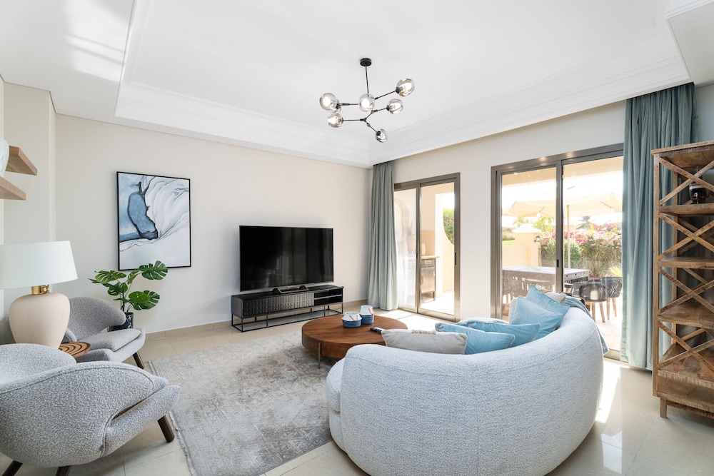 Nasma Holiday Homes - Al Hamra Village