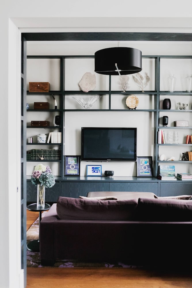 Priory Road by Onefinestay