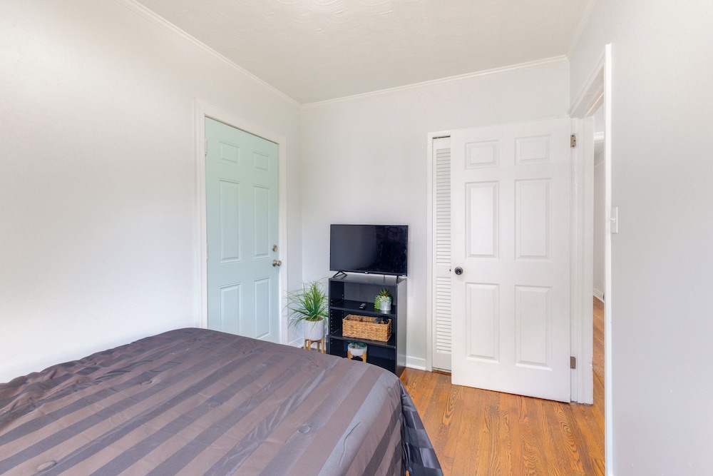 3 Mi to Downtown: Getaway in Richmond