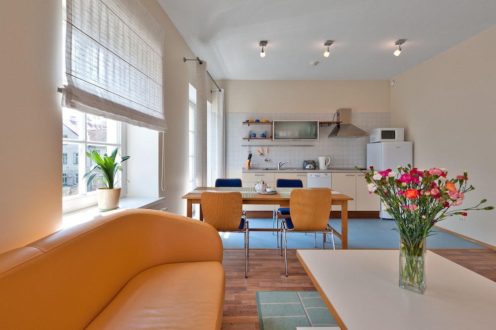 Barbacan Apartments