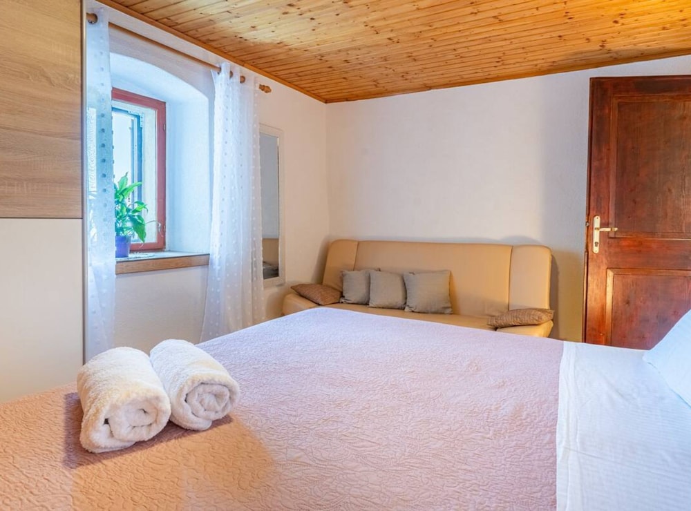 Sunny Side Apartment Loreta