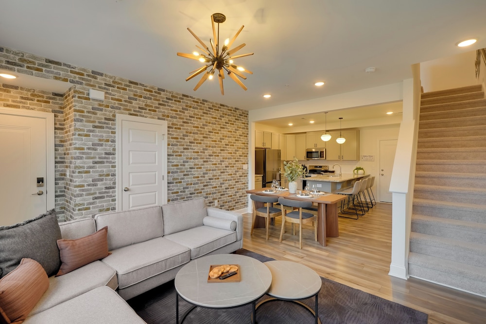 Modern Downtown Apt w/ Balcony in Wake Forest!