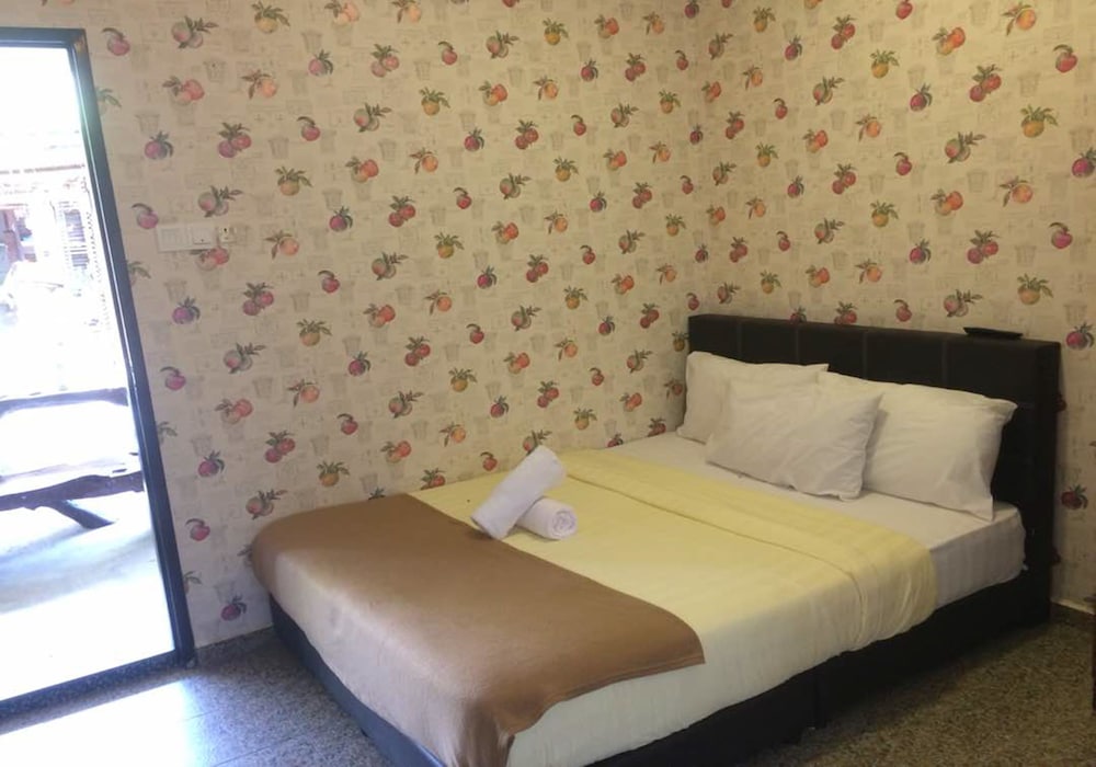 Kelulut Lodge
