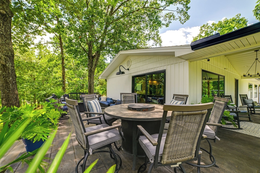 Kentucky Lake Retreat: A Memory-making Getaway