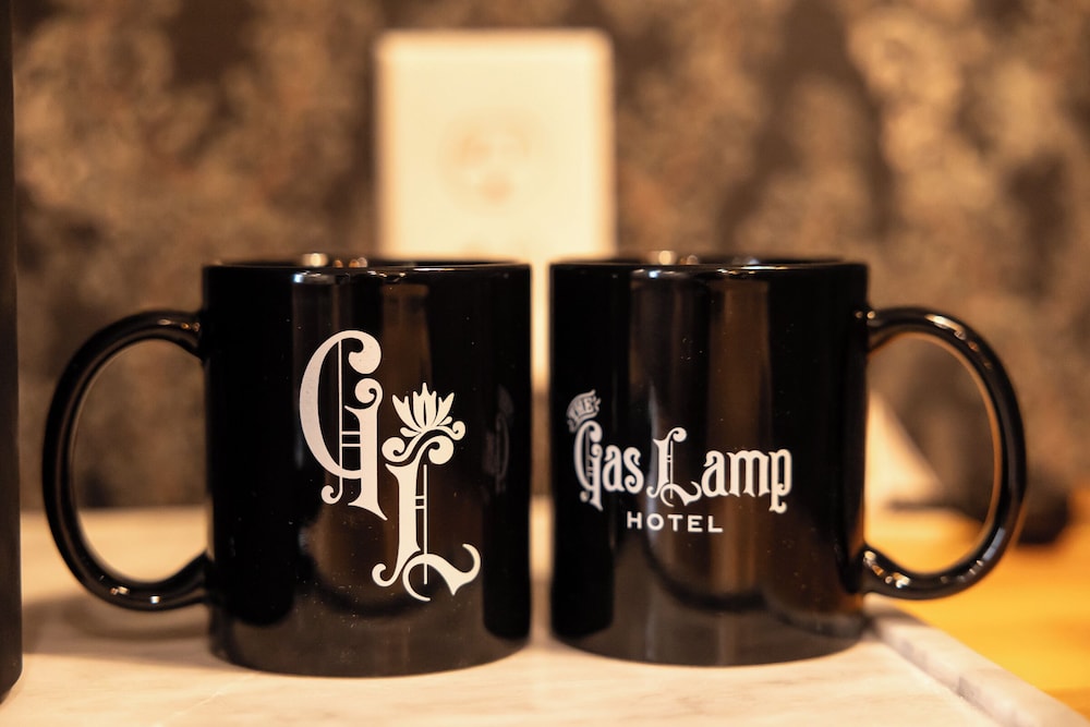 The Gas Lamp Hotel - 3BR Suite -Edison