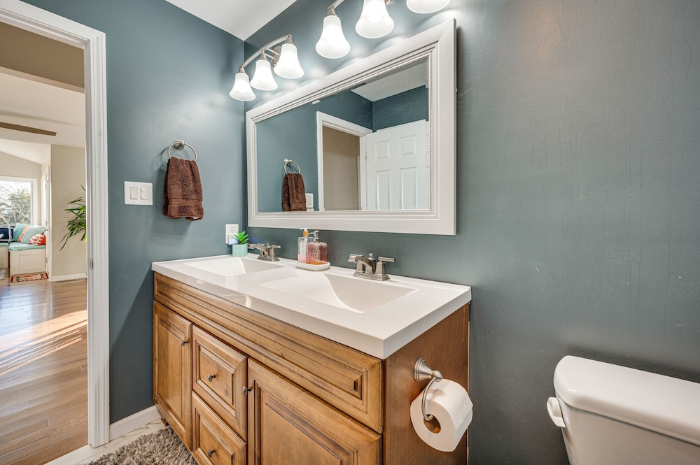 Mooresville Vacation Rental - Walk to Lake Norman! view 2