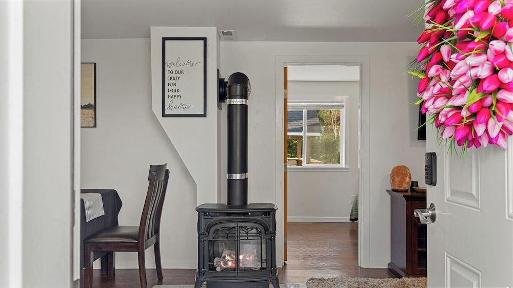 Peaceful 3BR W/ BBQ & Firepit Near Nature Skagit