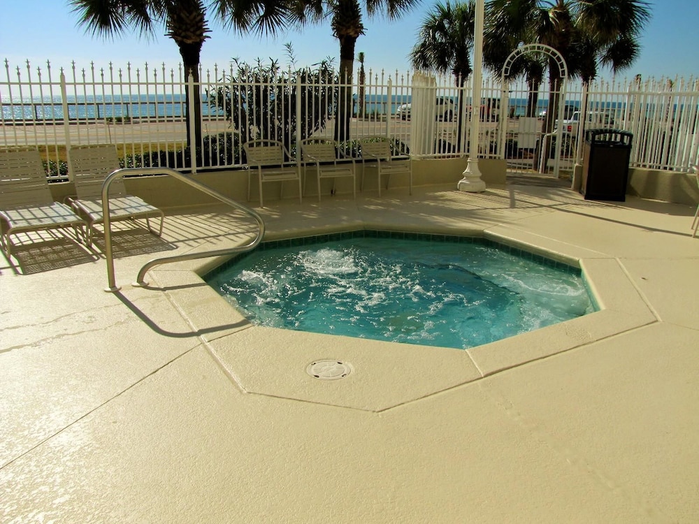 Majestic Sun Condos by Crystal Waters