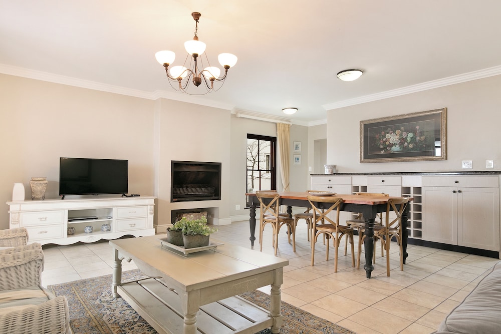 Winelands Golf Lodges at De Zalze