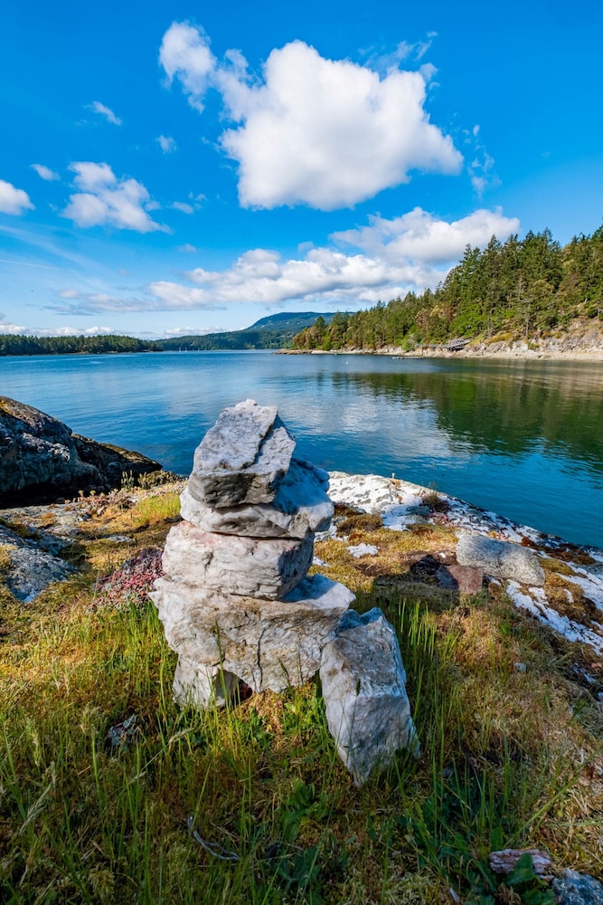 Lightwater Cove
