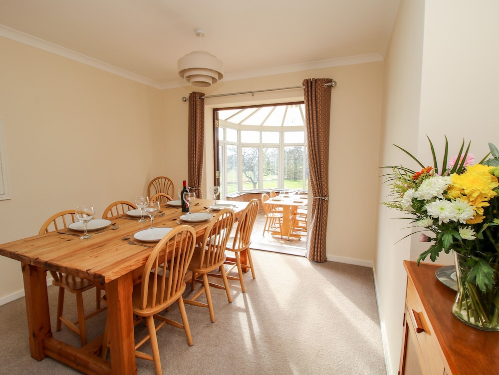 Bicton Lea