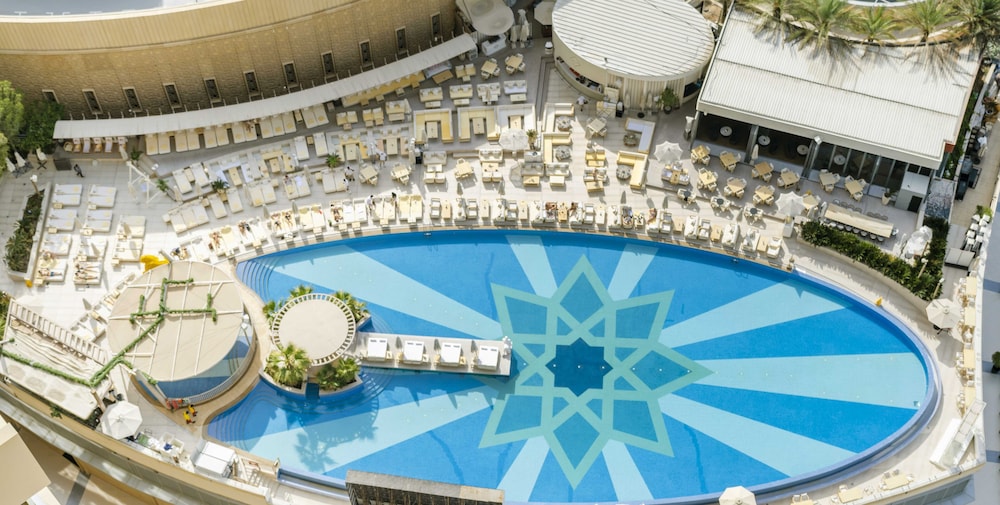 LUX The JW Marina Studio 4