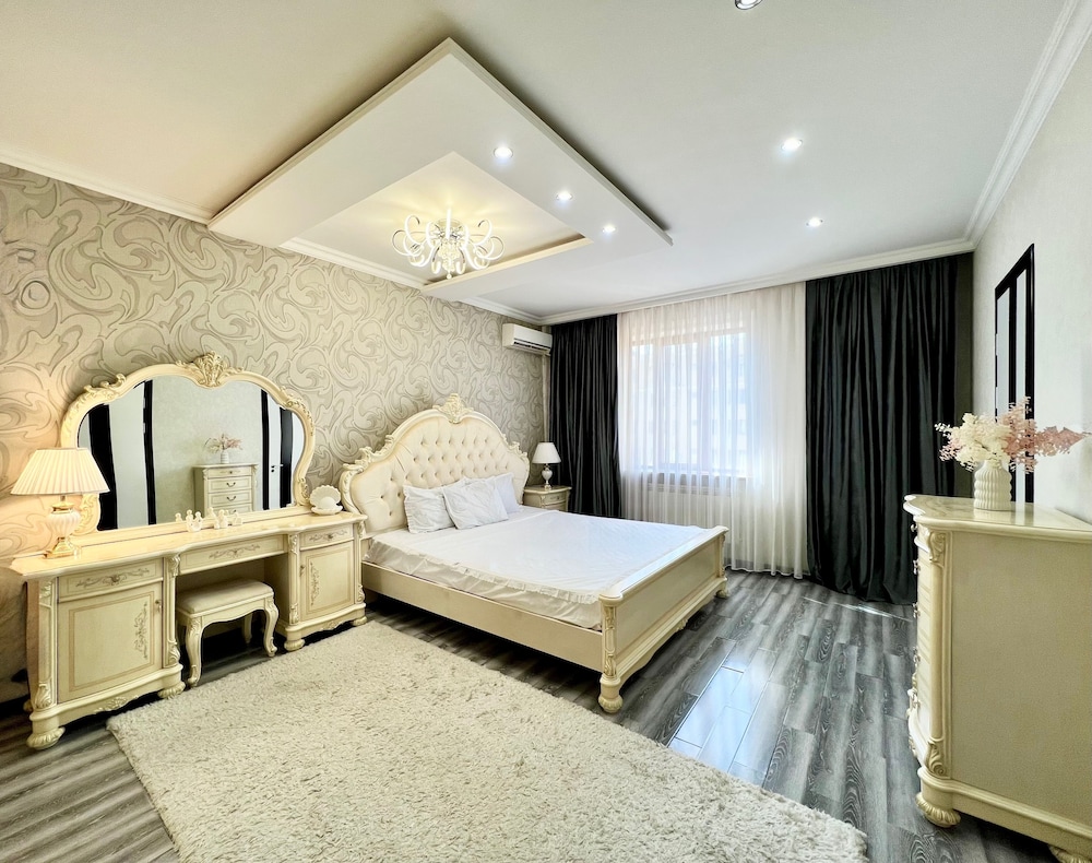 Golden house
