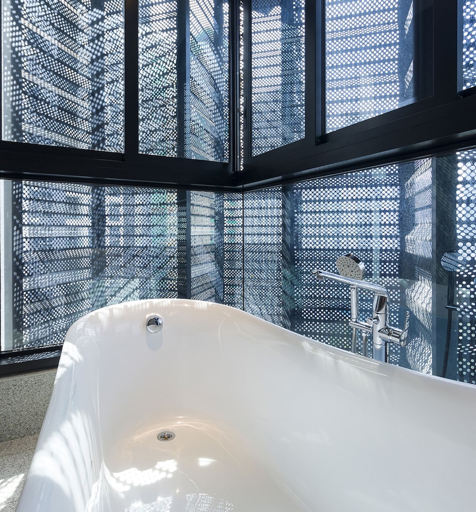 Scarletz Suites by Travelet Experience