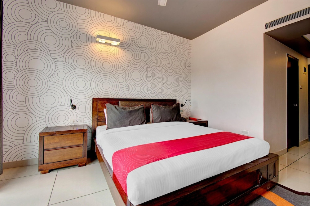 Elite Stays at Ulsoor Near Halasuru Metro Station