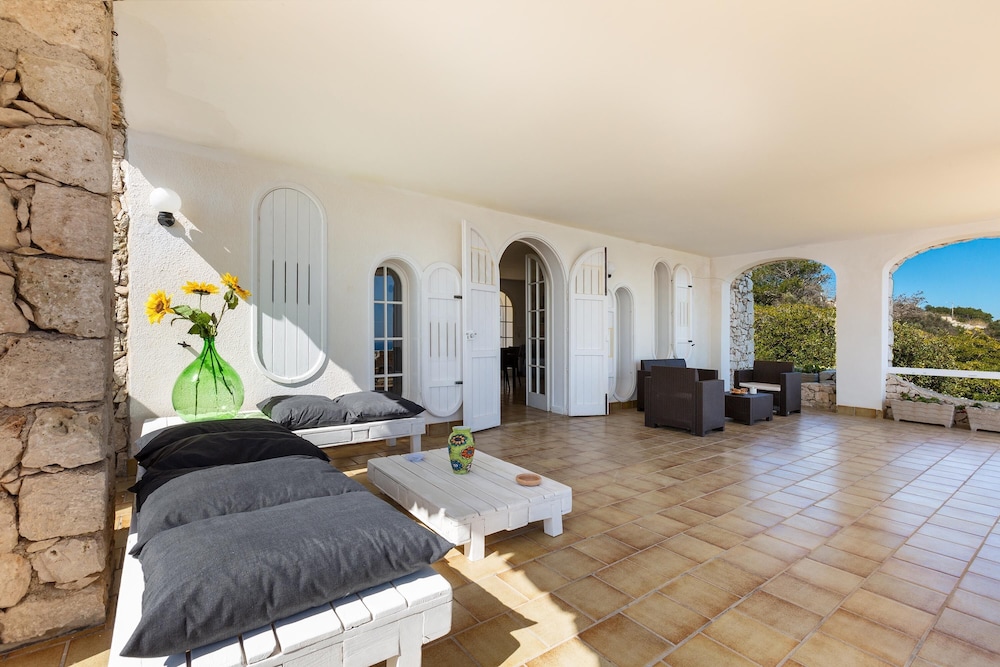 2750 Villa Petra by Barbarhouse view 3