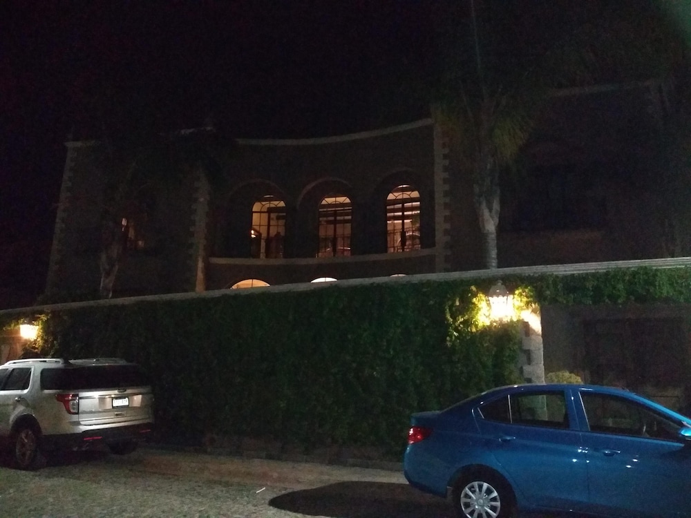 Photo 8