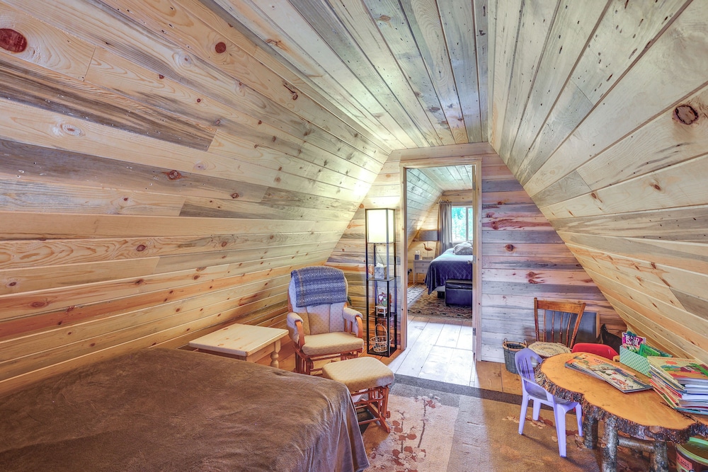 Remote Elk City Escape w/ Decks & Mtn Views!