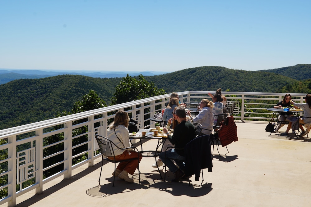Art of Living Retreat Center