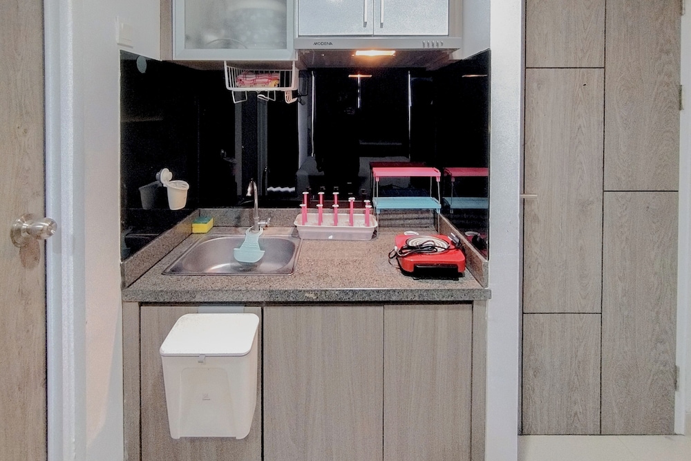 Simply Design Studio At Taman Melati Surabaya Apartment