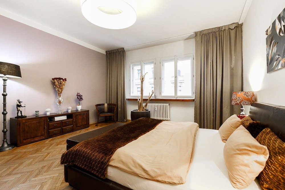 Apartment Deluxe Rybna 25