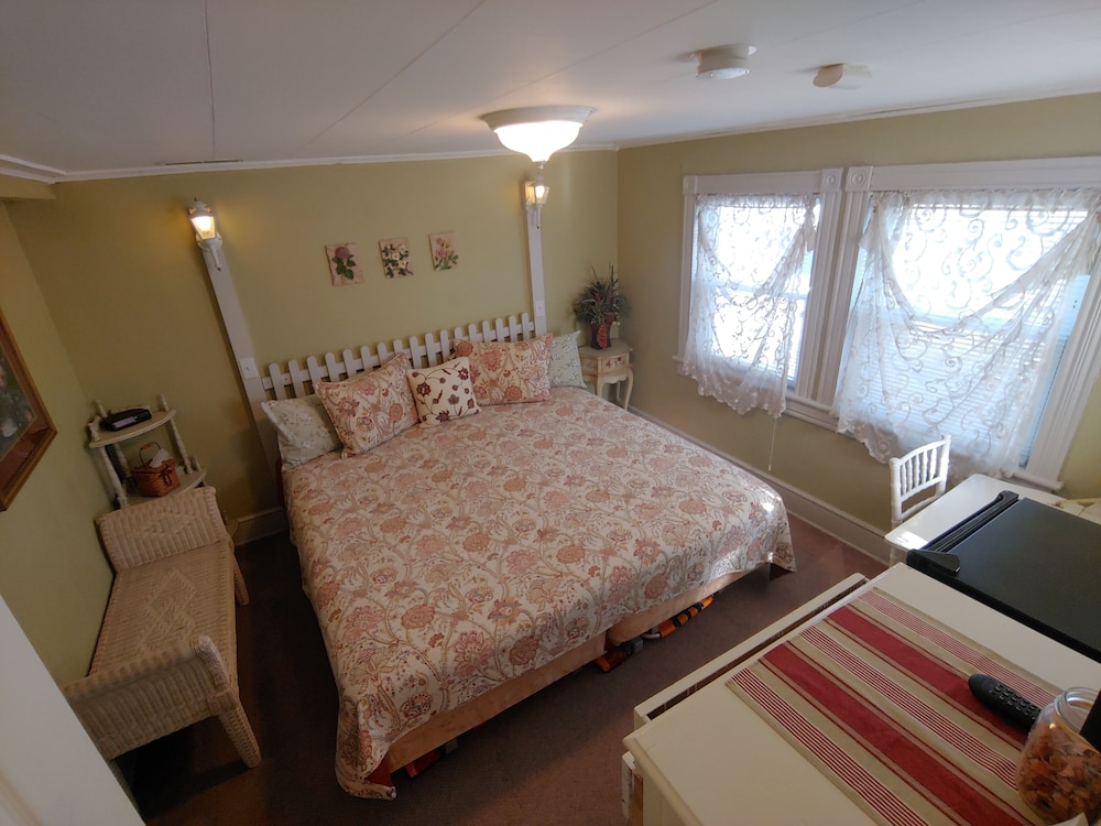 Island Guest House B&B