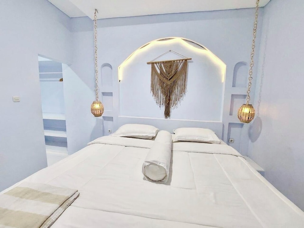 Double D Guesthouse and Villa