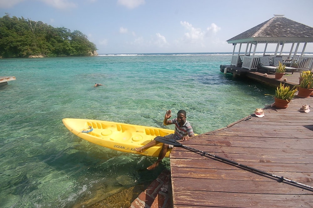 San Bar 6BR by Jamaican Treasures