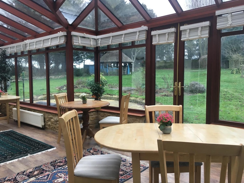 Stoneleigh Barn B&B