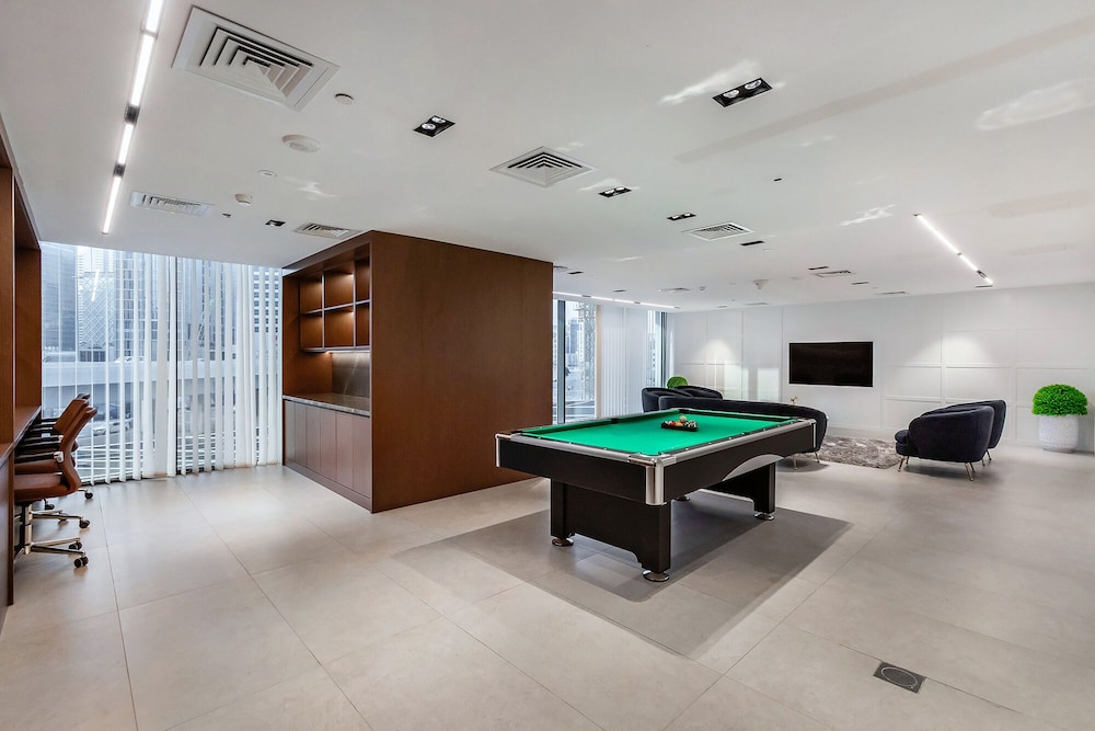 Modern Studio at Paragon