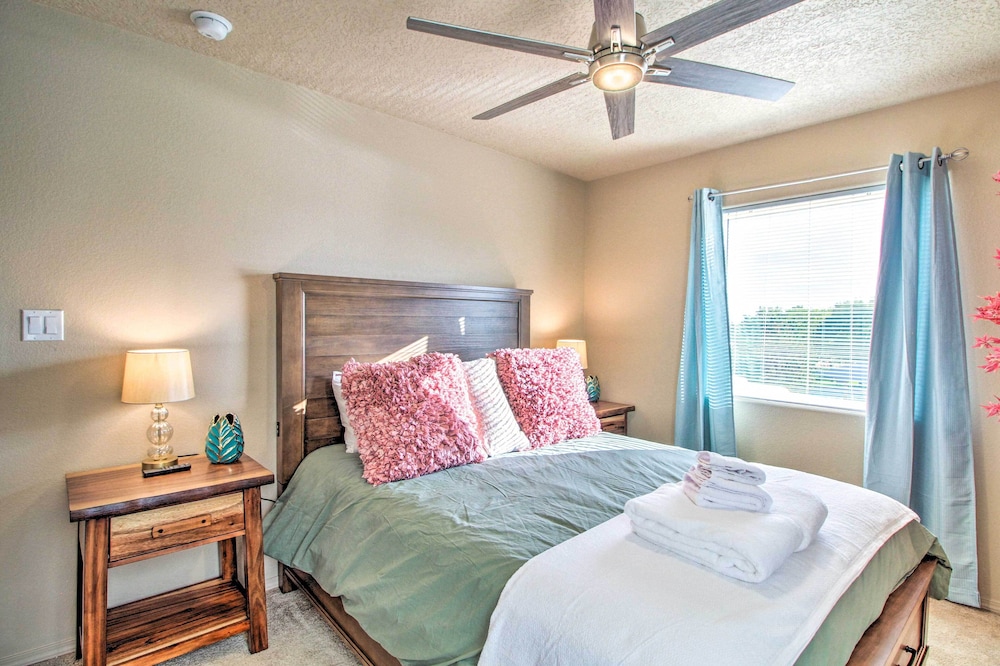Walk to Netflix Studios: Updated ABQ Getaway! view 4
