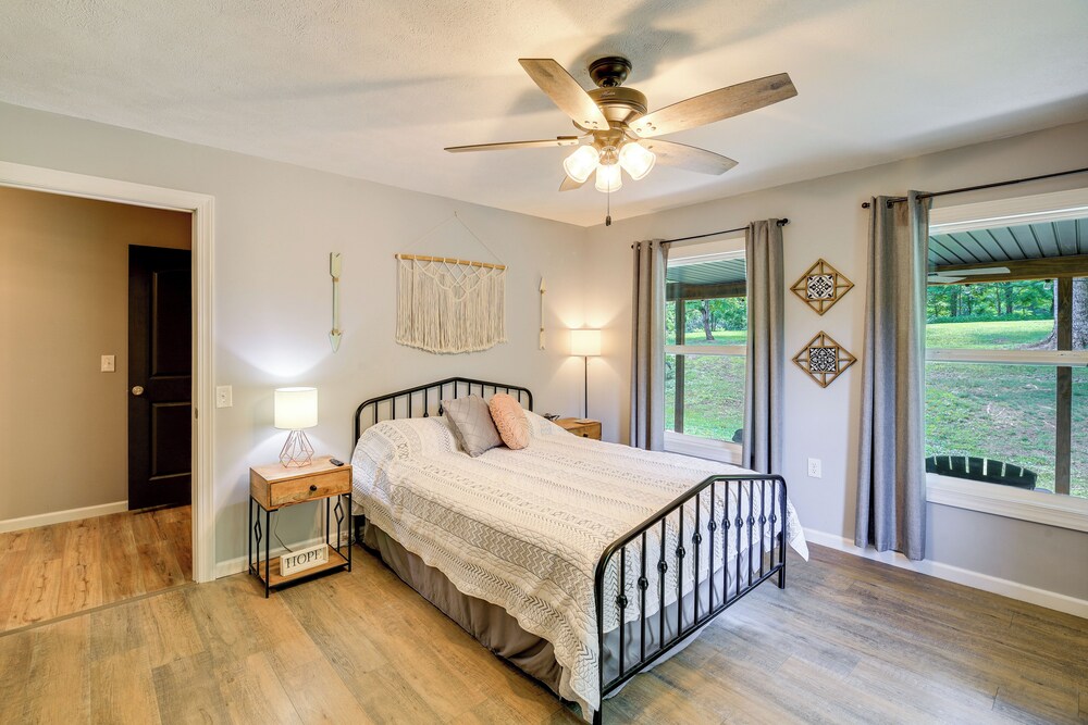 Creekside Retreat w/ Mtn Views in Lambsburg!